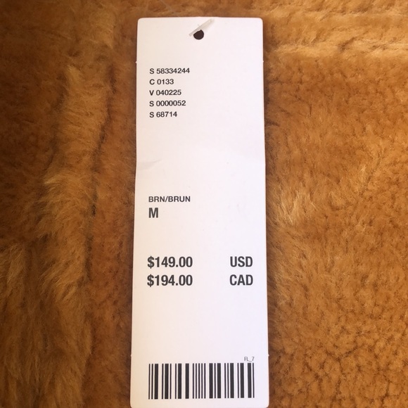 New faux leather jacket, it has never been worn. A little too small for me. - Picture 4 of 4